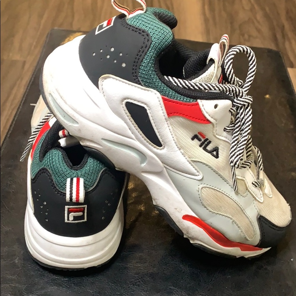Fila Women’s Ray Tracer Sneaker.